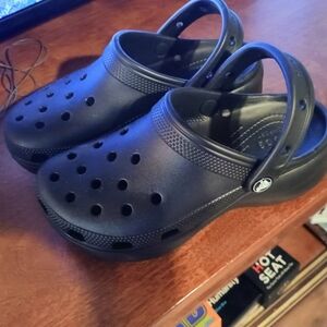 CROCS Classic Black Clogs